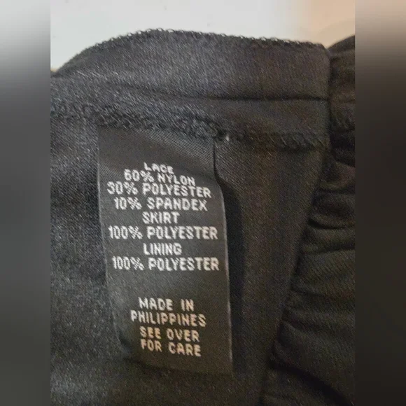 Amy Wear Black Dress With Cream/light Gold Colored Rose Lace Detail - Picture 7 of 8